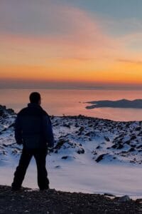 5 Best Countries for First-Time Solo Travelers (Safe & Beginner Friendly)