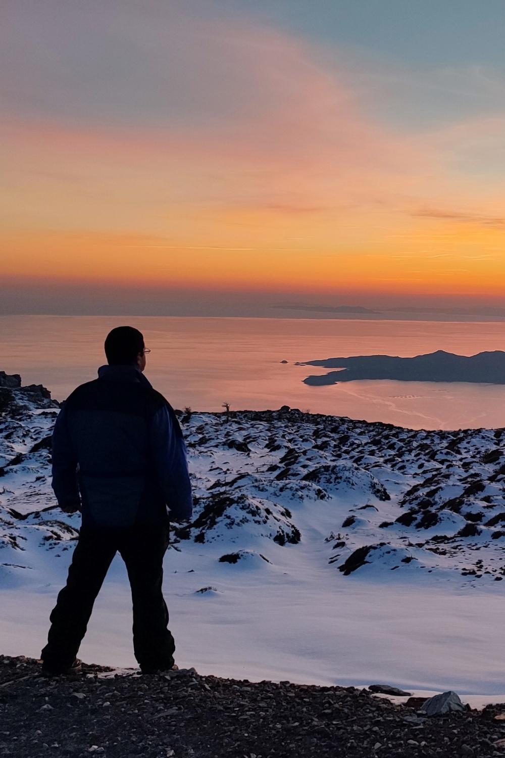 5 Best Countries for First-Time Solo Travelers (Safe & Beginner Friendly)