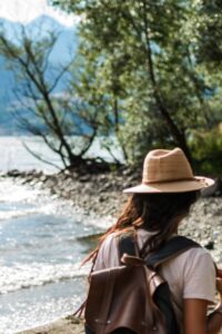 How to Meet People While Traveling Alone (Practical Tips)