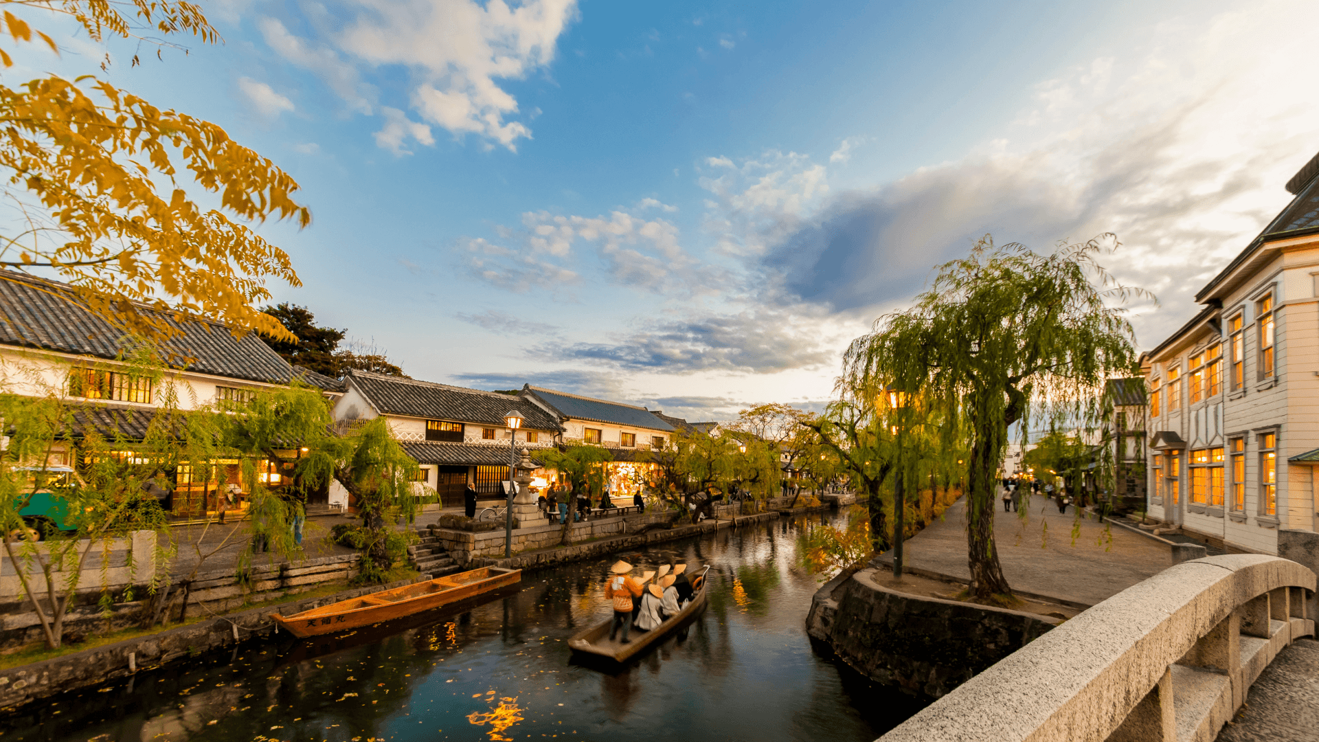 Kurashiki River at dusk Kurashiki / Okayama